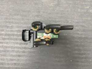 2022-2025 Jeep Wagoneer Air Suspension Self Leveling Control Valve (Used OEM)