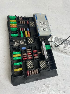 2016-2020 BMW 750i Cabin Fuse Relay Junction Box - Rear (Used OEM)