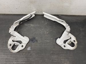 2019-2023 Audi Q8 Active Hood System Hinge Set - Front, Right (Passenger) (Used OEM)