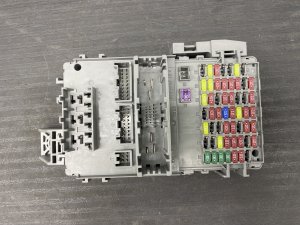 2023-2025 Honda Pilot Dashboard Cabin Fuse Junction Relay Block Box (Used OEM)
