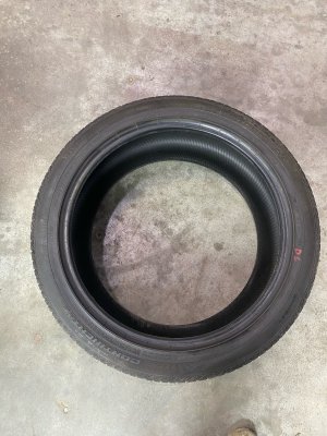 2019-2025 Porsche Cayenne 285/40R22 Tire (Used OEM)
