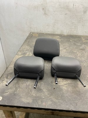 2019-2025 Audi Q8 Black Seat Headrest Set (3) - Rear, Right (Passenger) (Used OEM)