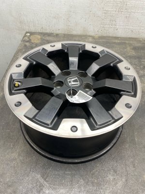 2017-2026 Honda Ridgeline 18x8 7-Spoke Machined Face Alloy Wheel (Used OEM)