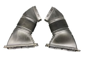 2017-2020 Maserati Ghibli Air Cleaner Intake Duct Hose Set - Front (Used OEM)