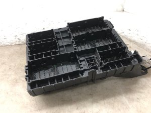 2015-2020 Chevrolet Tahoe Instrument Panel Junction Block Fuse Box (Used OEM)