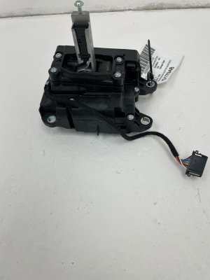 2020-2023 Audi Q7 Automatic Transmission Shift Lever (Used OEM)
