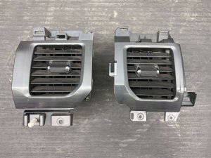 2022-2025 Ford Expedition Outer Dashboard AC Heater Air Vent Grille Set - Front (Used OEM)