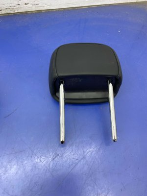 2015-2025 Porsche Macan Black Leather Headrest Set (3) - Rear, Right (Passenger) (Used OEM)
