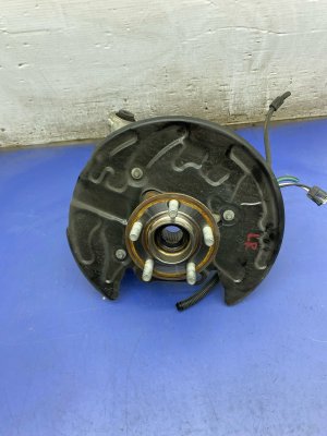 2020-2025 Lincoln Aviator Spindle Knuckle Hub - Rear, Left (Driver) (Used OEM)