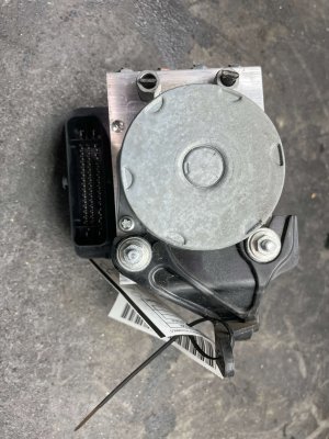  Tesla Model 3 ABS Pump and Control Module (Used OEM)