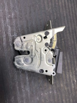 2016-2021 Mercedes-Benz GLA250 Power Liftgate Latch and Motor Assembly - Rear (Used OEM)