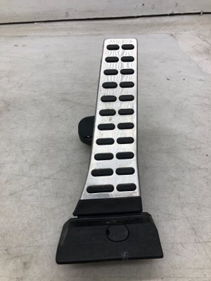 2020-2025 Kia Telluride Accelerator Pedal Assembly (Used OEM)