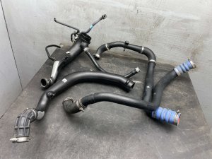 2022-2025 Lincoln Navigator Engine Intercooler Pipe Set (Used OEM)