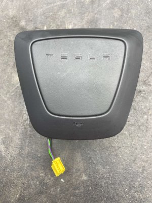  Tesla Model 3 Steering Wheel Air Bag - Front (Used OEM)