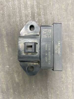 2022-2023 Lincoln Navigator Fuel Pump Control Module (Used OEM)