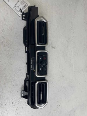 2020-2026 Nissan Sentra Center Dash Air Vent and Radio Control Assembly (Used OEM)