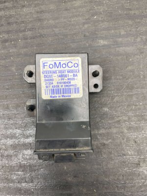 2017-2019 Lincoln Continental Heated Steering Wheel Control Module (Used OEM)