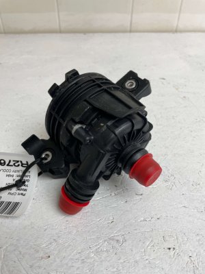 2024-2025 BMW M5 Auxiliary Coolant Water Pump (Used OEM)