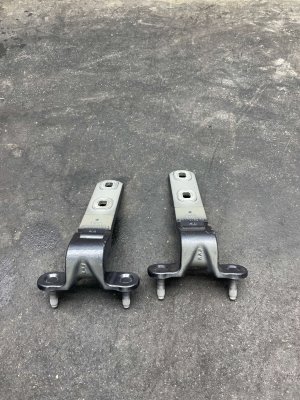 2019-2026 BMW X7 Gray Upper Power Liftgate Hinge Set - Rear, Right (Passenger) (Used OEM)