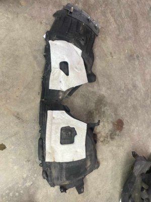 2020-2025 Lincoln Aviator Inner Fender Liner - Front, Left (Driver) (Used OEM)