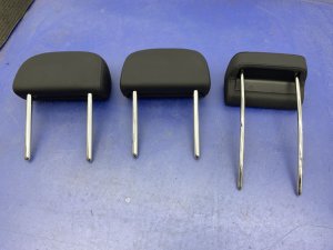 2017-2024 Audi Q7 2nd Row Outboard Leather Headrest Set - Rear, Right (Passenger) (Used OEM)
