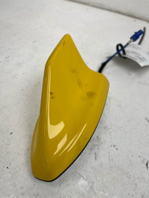 2020-2024 Ford Explorer Shark Fin Radio Roof Antenna Assembly (Used OEM)