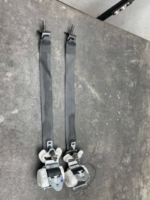 2020-2025 Lincoln Aviator Black 3rd Row Seat Belt Assembly Set - Rear, Right (Passenger) (Used OEM)