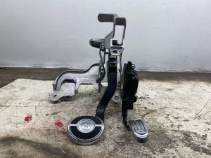 2012-2018 Audi A6 Brake and Accelerator Pedal Assembly (Used OEM)