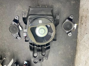 2020-2025 Kia Telluride Harman Kardon Subwoofer Box Speaker Set (Used OEM)