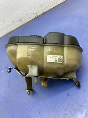 2018-2021 Mercedes-Benz E350 Black Engine Coolant Expansion Reservoir Tank (Used OEM)