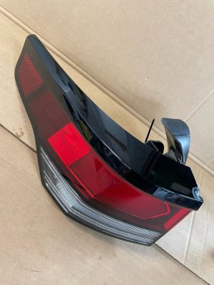 2025-2026 Volkswagen Tiguan LED Outer Quarter Mounted Taillight Assembly - Rear, Left (Driver) (Used OEM)