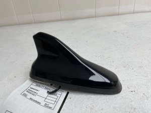2024-2025 Volkswagen Atlas Shark Fin Roof Radio Antenna Assembly (Used OEM)