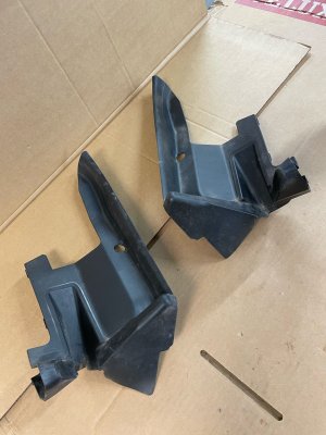 2025-2026 Volkswagen Tiguan Cowl Panel Shield Cover Trim Set - Front (Used OEM)