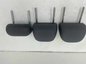 2025-2026 Volkswagen Tiguan Black Seat Headrest Set - Rear, Right (Passenger) (Used OEM)