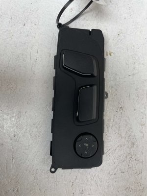 2024-2025 BMW 530i Seat Switch - Front (Used OEM)