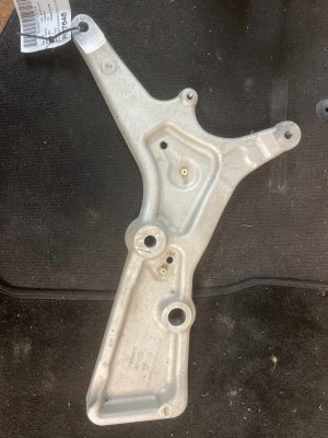 2024-2026 BMW 530i Subframe Cradle Sliding Wedge Bracket - Front (Used OEM)