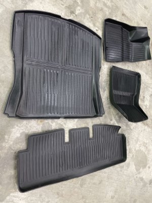  Tesla Model 3 4-Piece All-Weather Rubber Floor Mat Set - Front (Used OEM)