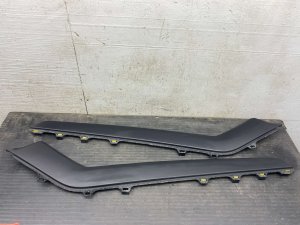  Tesla Model y Black Center Console Trim Cover Panels - Front (Used OEM)