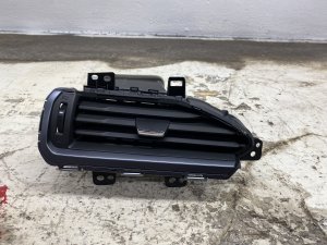 2025-2026 Subaru Forester Dashboard Outer AC Air Vent Grille (Used OEM)