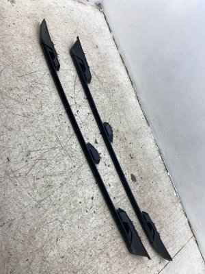 2025-2026 Subaru Forester Roof Rail Rack Molding Set (Used OEM)