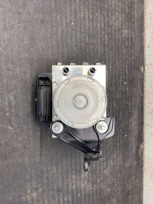  Tesla Model 3 ABS Control Module and Pump Assembly (Used OEM)