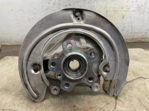 2025-2026 BMW X3 Spindle Steering Knuckle with Hub and Bearing - Front, Right (Passenger) (Used OEM)