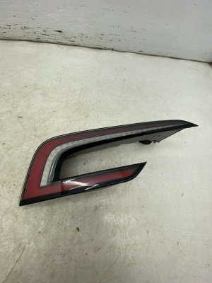  Tesla Model 3 Red Taillight Assembly - Rear, Left (Driver) (Used OEM)