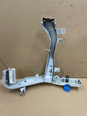 2019-2026 Audi A8 Fender Mount Support Bracket - Front (Used OEM)