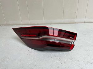 2024-2026 BMW M5 Quarter Panel Mounted Taillight Assembly - Right (Passenger) (Used OEM)
