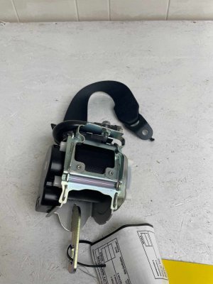 2024-2026 BMW 530i Seat Belt Assembly - Rear, Right (Passenger) (Used OEM)