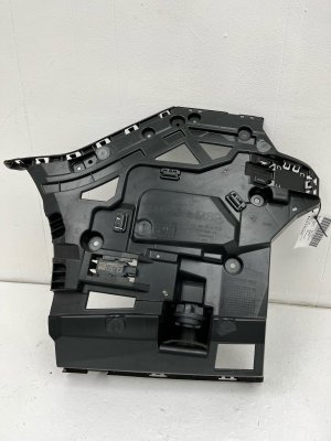 2024-2025 BMW 530i Bumper Support Guide Bracket - Rear (Used OEM)