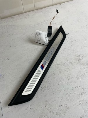 2021-2023 BMW M5 Illuminated Door Sill Step Plate Trim Panel - Front (Used OEM)