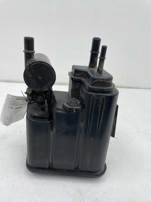 2006-2010 Pontiac Solstice Fuel Charcoal Evaporator Vapor Canister (Used OEM)