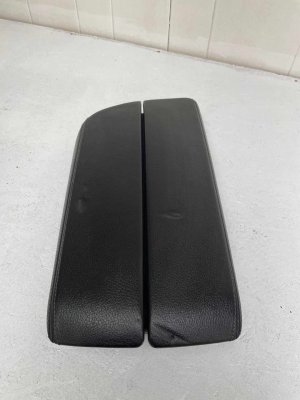 2017-2023 BMW 535i Black Center Console Storage Lid Armrest Assembly (Used OEM)